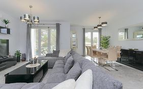 Presidential Suite Villamartin Plaza Av Brisas 67